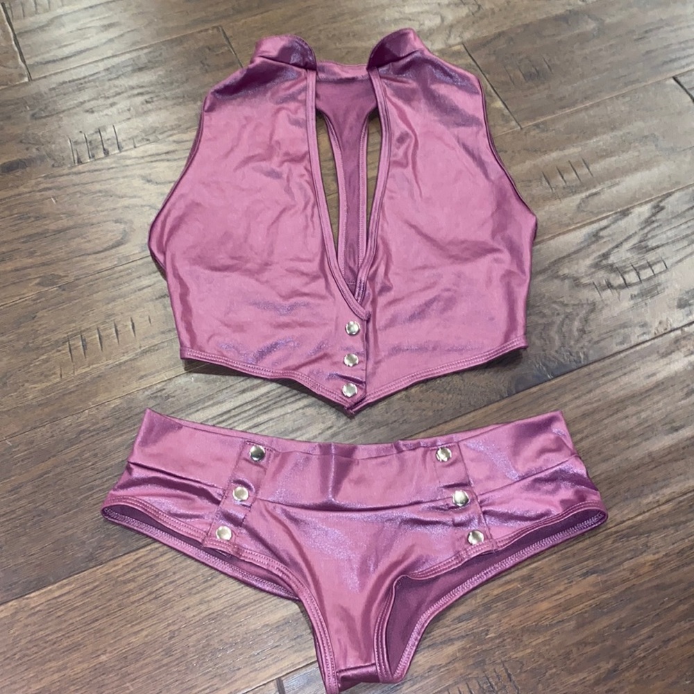 Yandy 2 piece booty shorts set